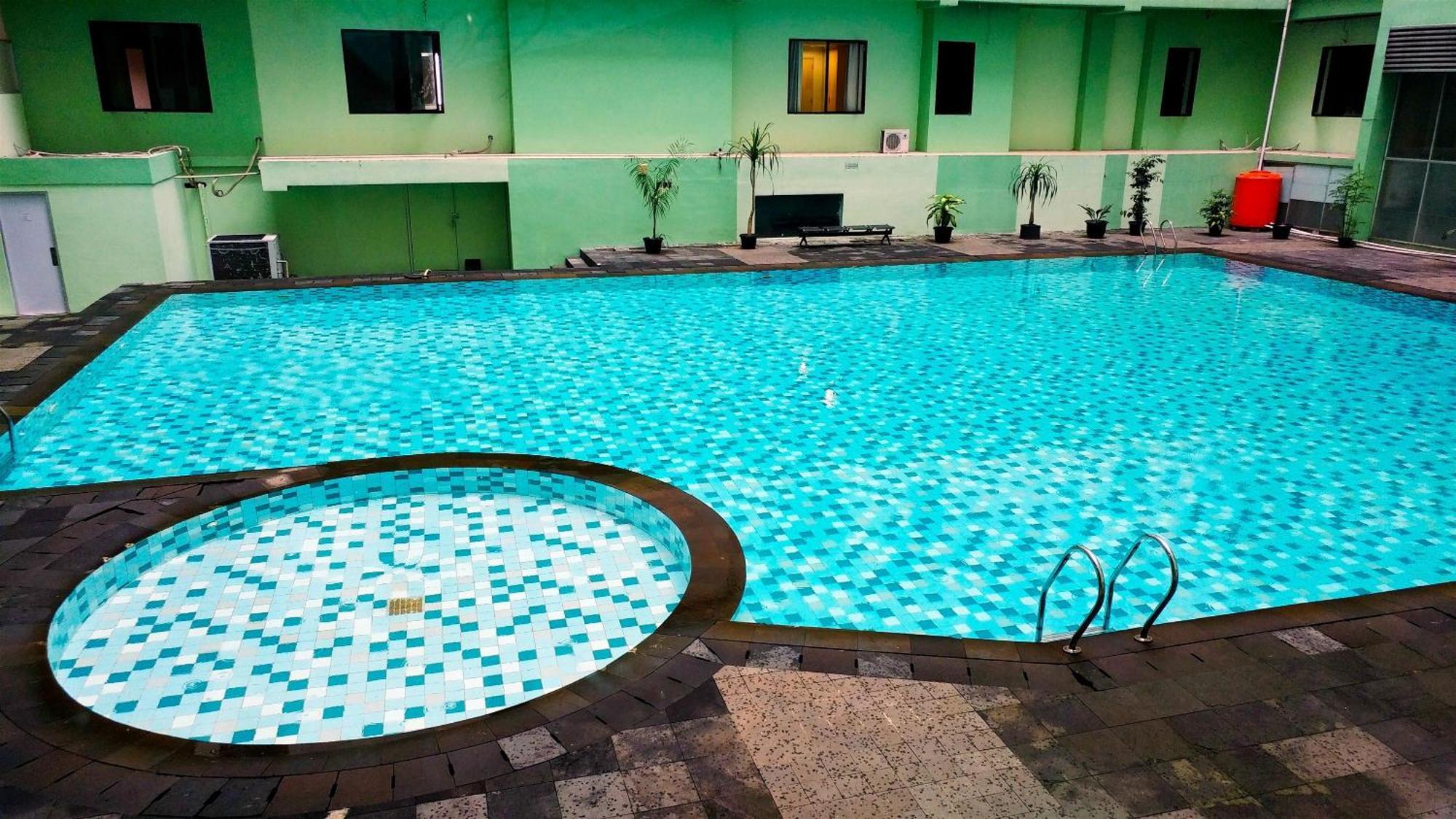 Comfy And Strategic 2br At Menteng Square By Travelio *
